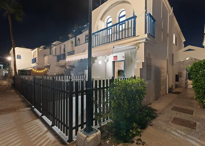 Duplex Poolside Holiday home Playa del Ingles (Gran Canaria)