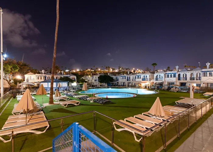 Duplex Poolside Holiday home