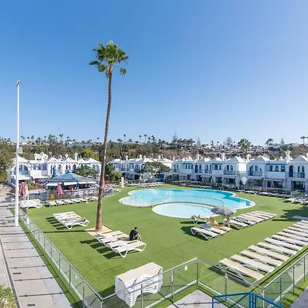 펜션 Duplex Poolside