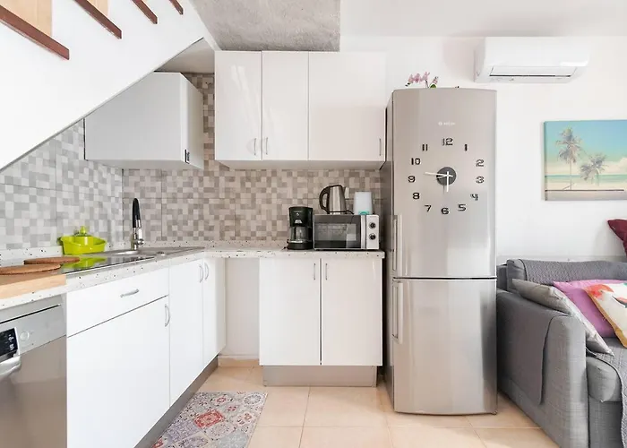 Duplex Poolside Vakantiehuis *